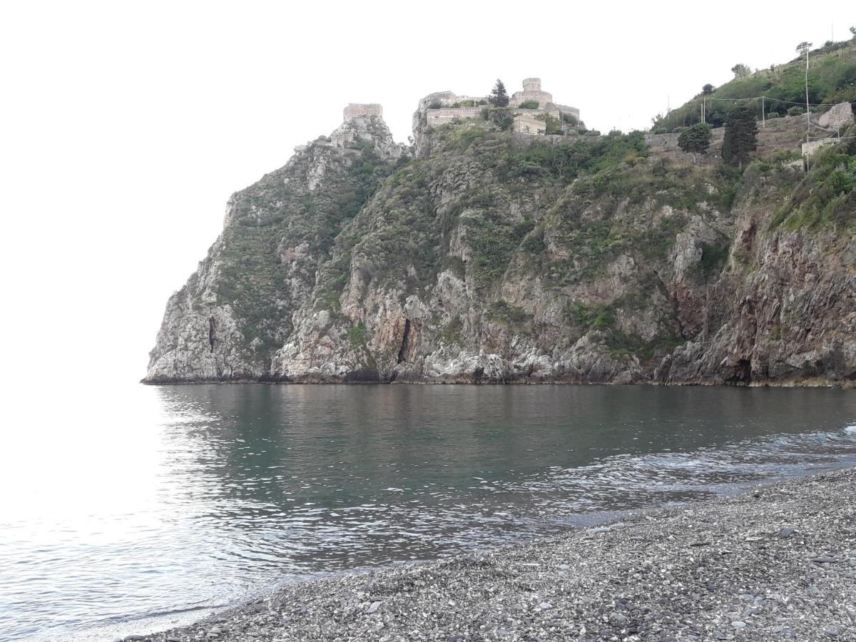 Apartmán Casa Nupi SantʼAlessio Siculo Exteriér fotografie